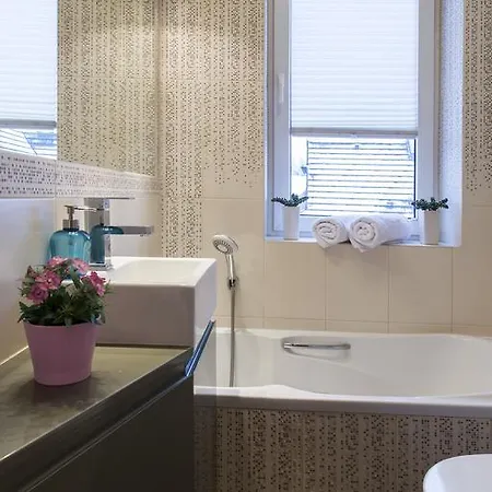 아파트 Udanypobyt Apartament Pink *