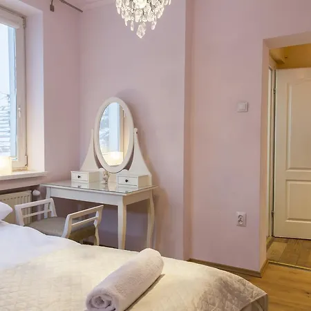 Udanypobyt Apartament Pink Zakopane